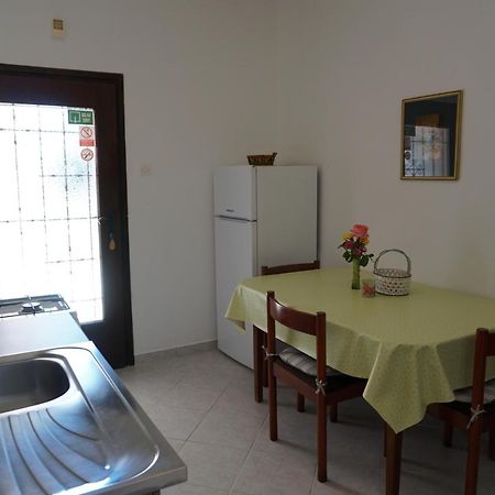 Apartments With A Parking Space Pula - 6985 Extérieur photo